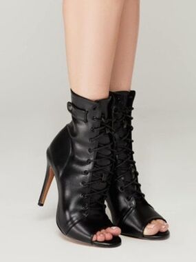 Burju Shoes BNWT Never Worn Black Vegan Leather Peep Toe 4" Heel Ankle Boots